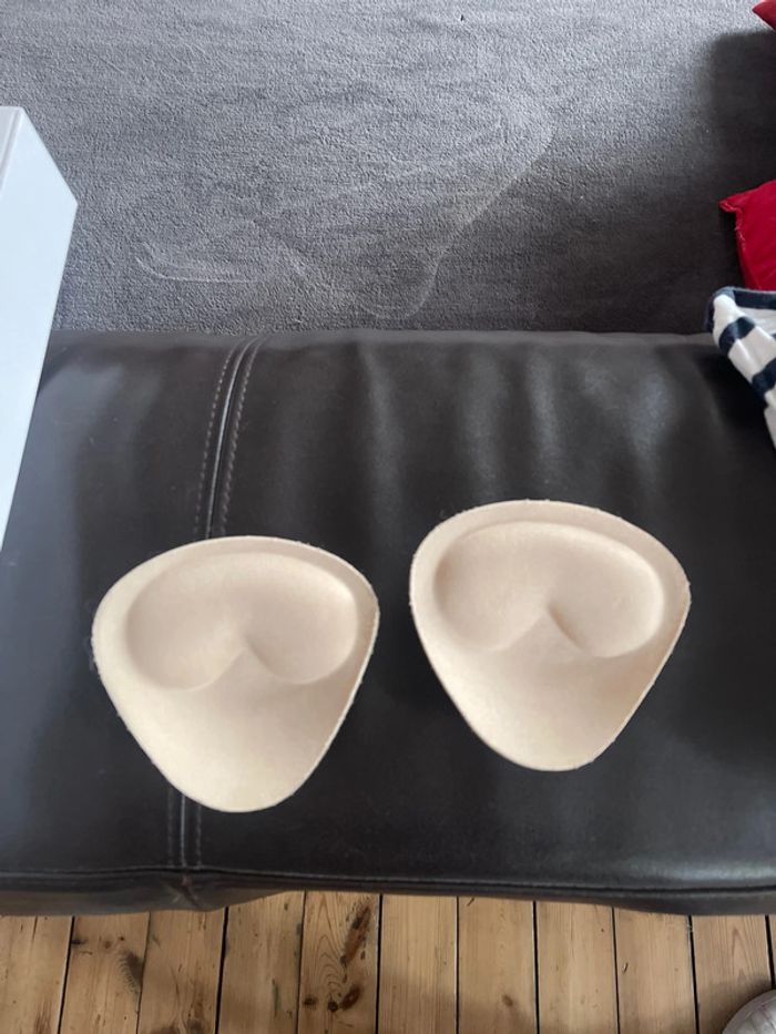 Coque soutien gorge - photo numéro 2