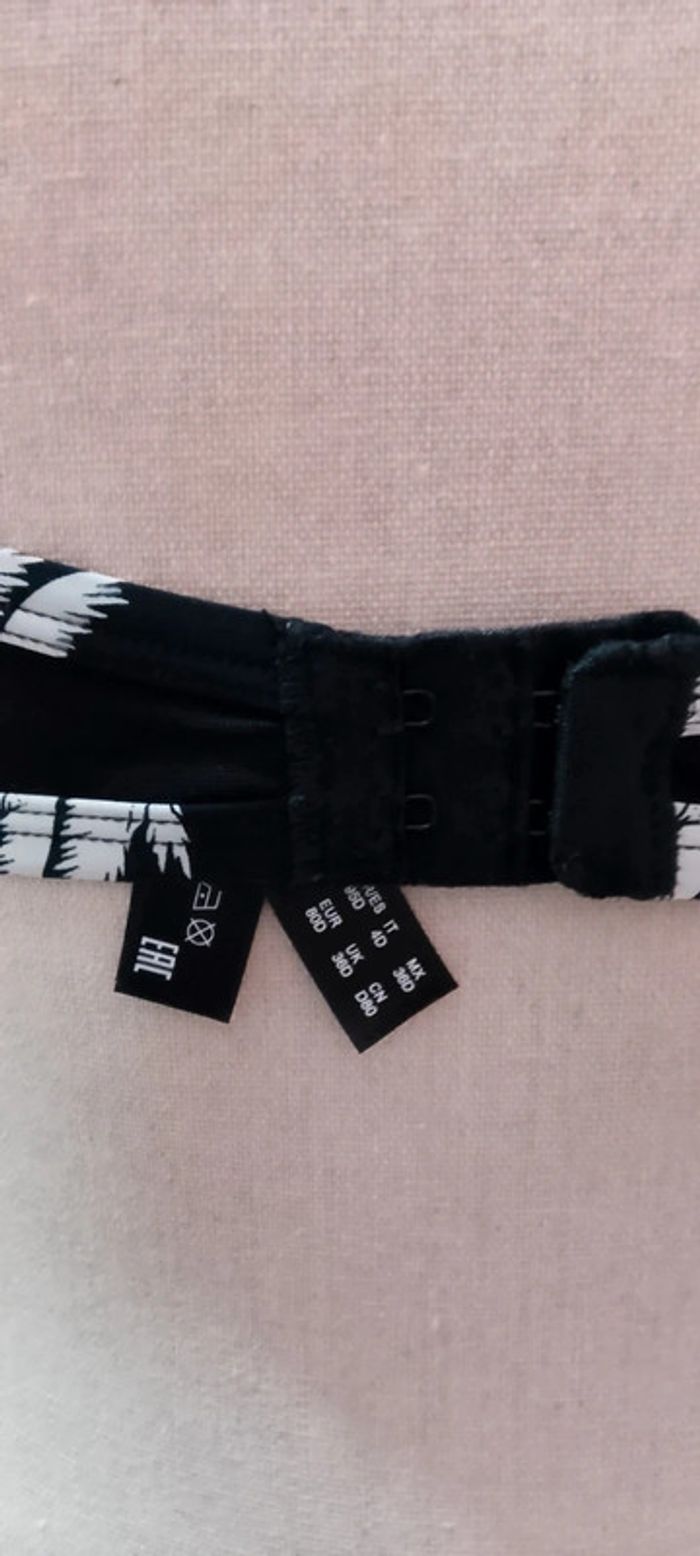 Ensemble soutien gorge armature et string - photo numéro 3