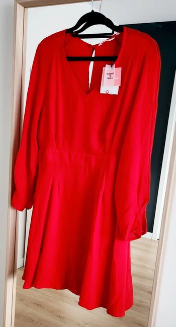 Robe trapèze manches longues rouge taille 42 Naf Naf