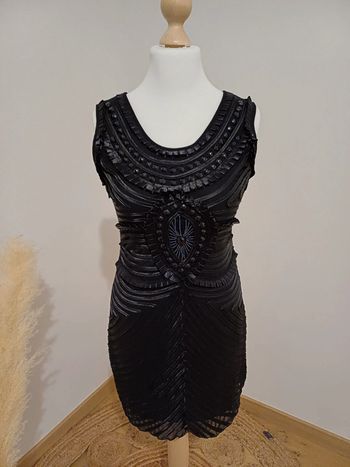 Robe noire chic avec perles taille M 38