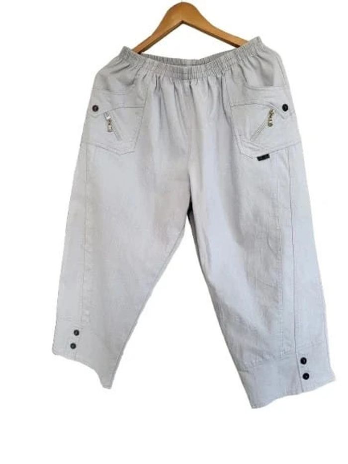 Pantacourt gris perle parfait รฉtat