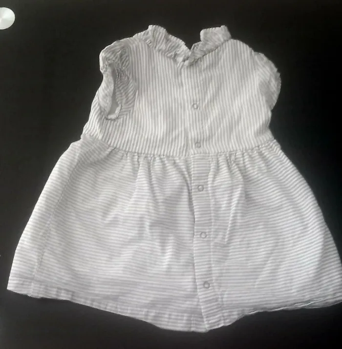 Lot robe été 6-9 M - photo numéro 3