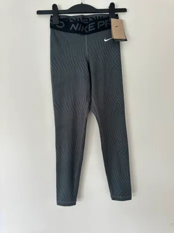 Nike pro leggings pour femme taille XS neuf avec étiquette