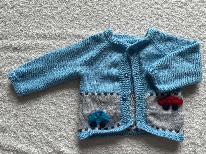 Gilet fait main T 6 mois - photo numéro 2