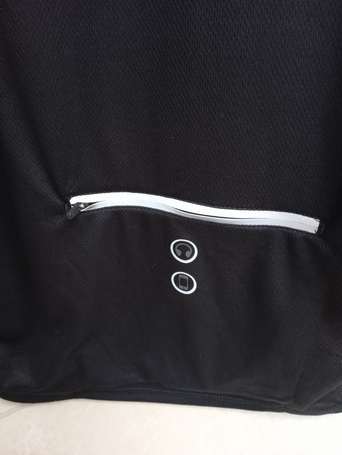 Tee shirt de sport - photo numéro 3