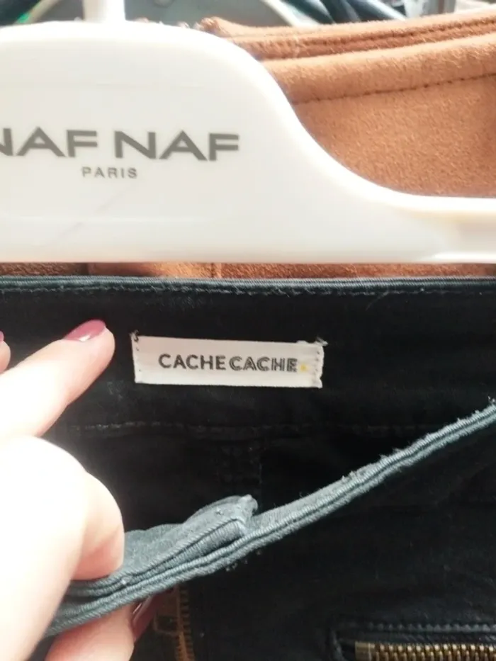 Jupe courte noire avec zip Cache cache 36 - photo numéro 2
