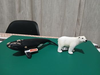 Lot 2 figurines schleich neuves 