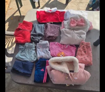 Gros lots de vetement et accessoires 18 mois