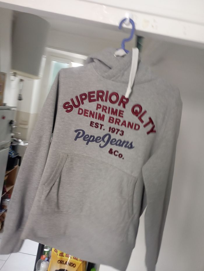 Pulls à capuche  marque pepe Jean taille s - photo numéro 2