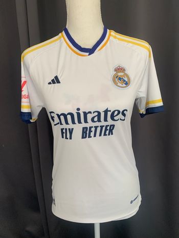 Maillot Real Madrid – Bellingham n°5 Taille 176 cm 