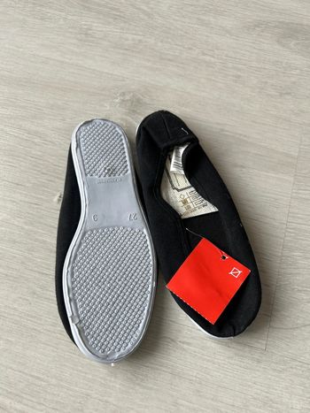 Chaussures gymnases taille 27
