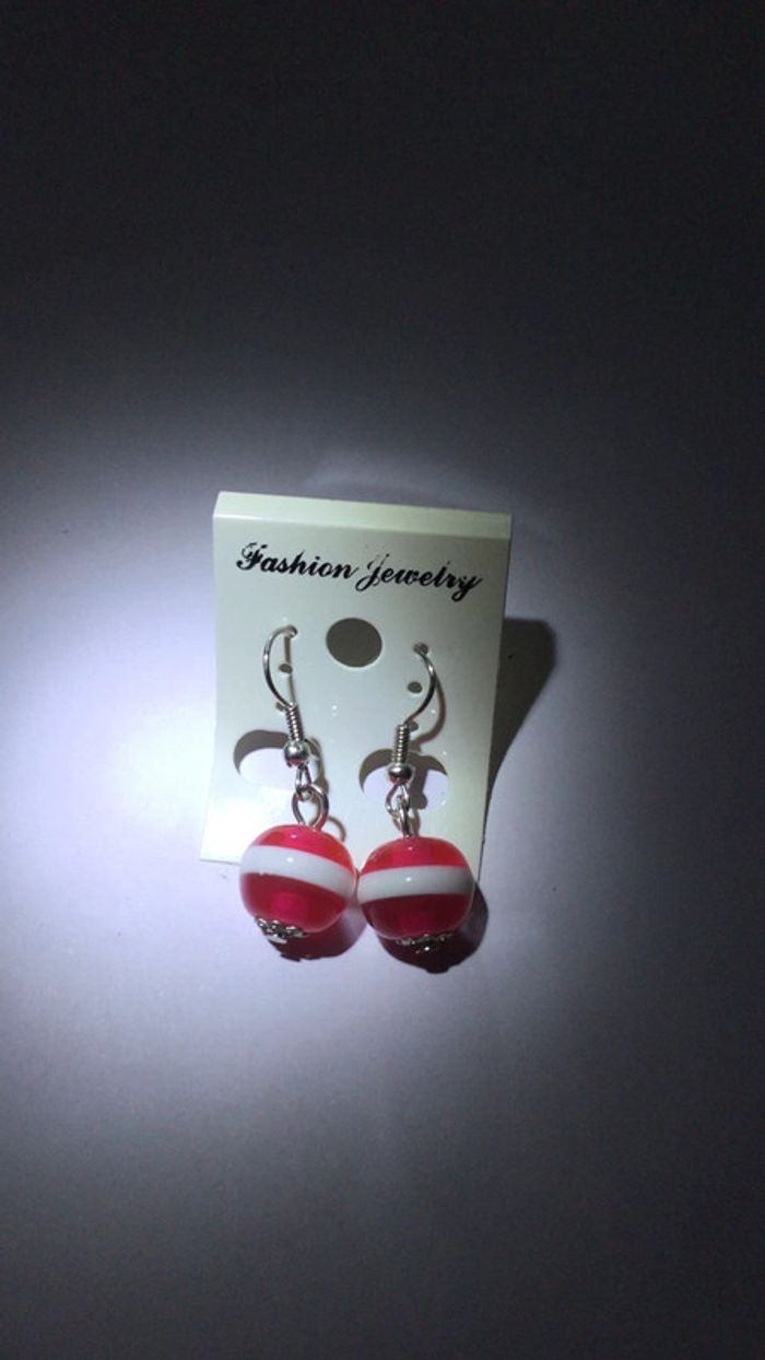 Boucle oreilles neuve boules magnifique idee cadeau - photo numéro 2