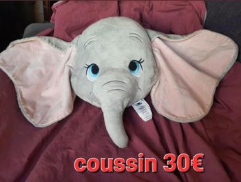 Coussin Disney store dumbo