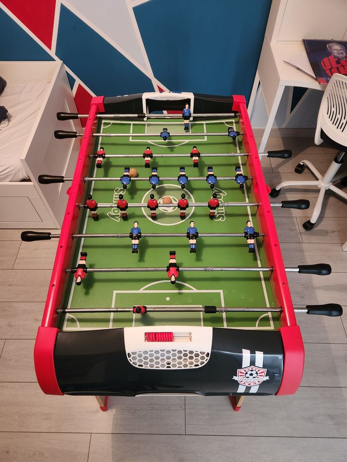 BABY FOOT - CHAMPIONS ET 2 BALLES LIEGE