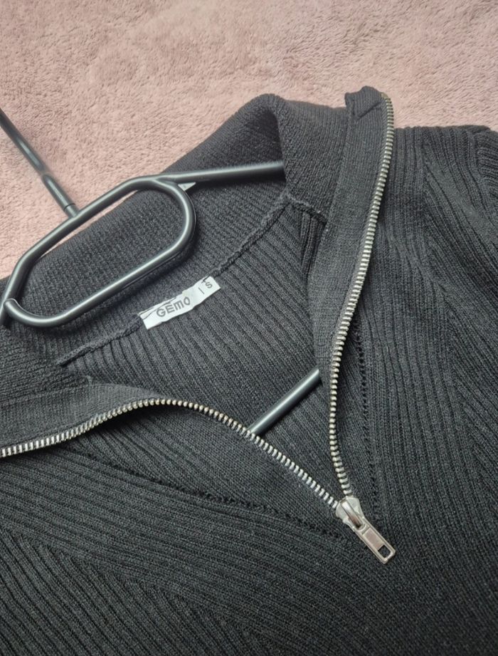 Pull fin noir - photo numéro 3