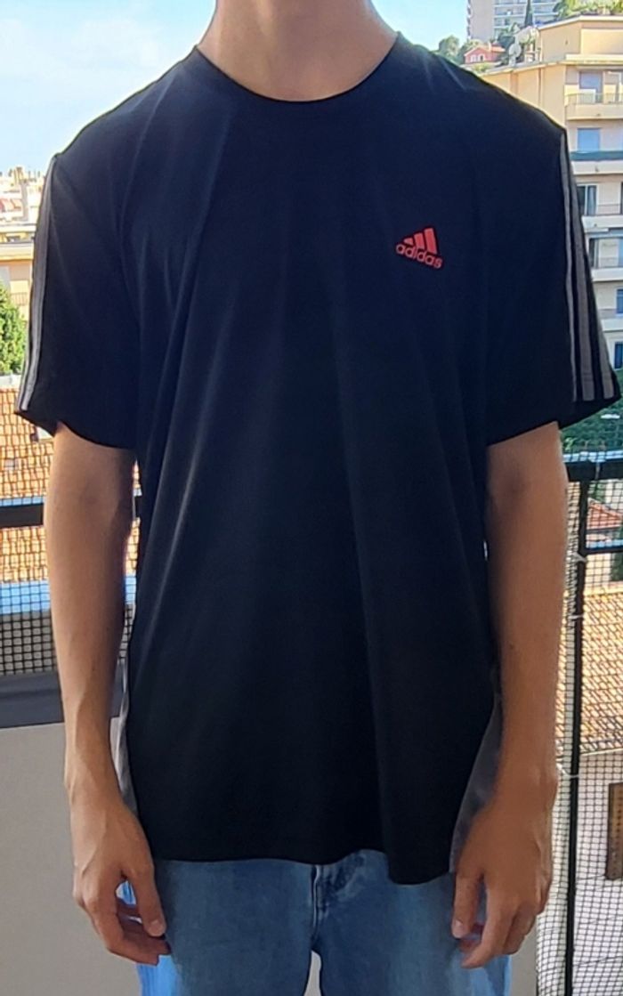 Adidas TShirt TXL/TFr42- Noir- Coupe Droite- 100%Polyester en TBE - photo numéro 2