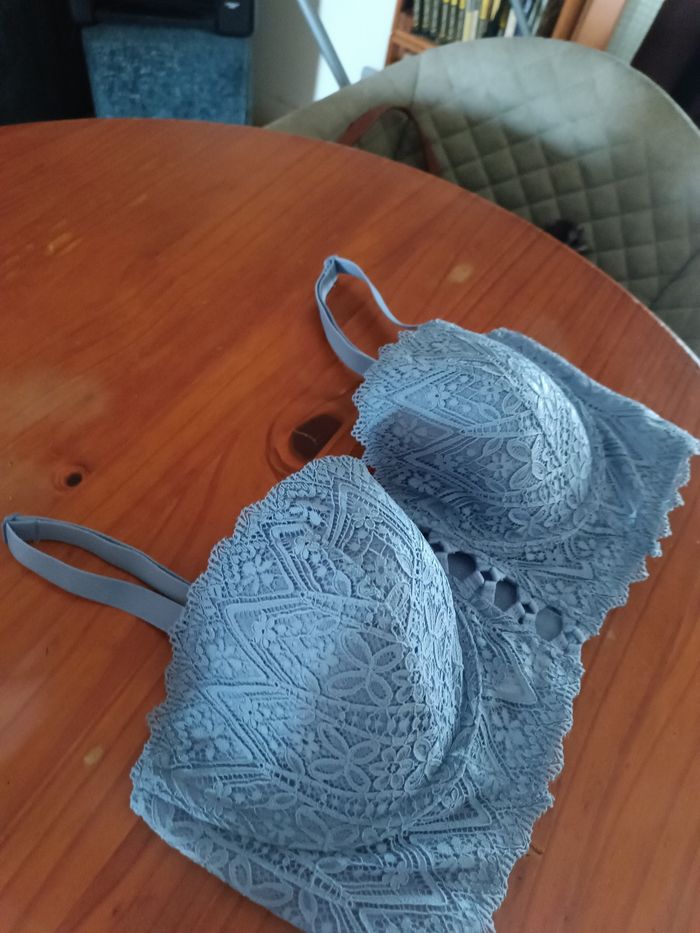 Soutien gorge - photo numéro 2