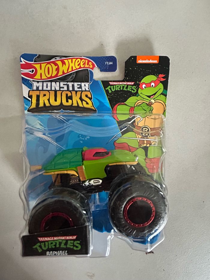 Voiture monster trucks tortue ninja raphael