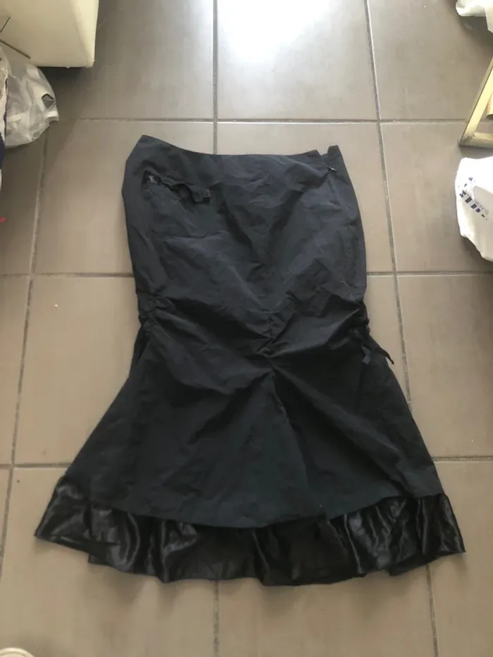 Jupe T42 femme 👩 - photo numéro 2