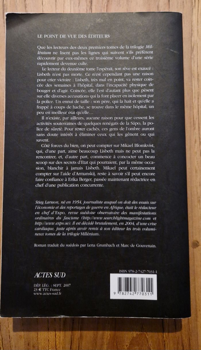 Roman policier thriller "la reine dans le palais des courants d'air " - photo numéro 2