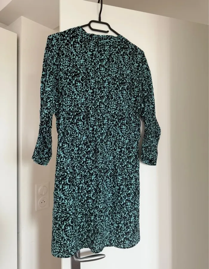 Jolie robe S/36 Zara col V - photo numéro 4