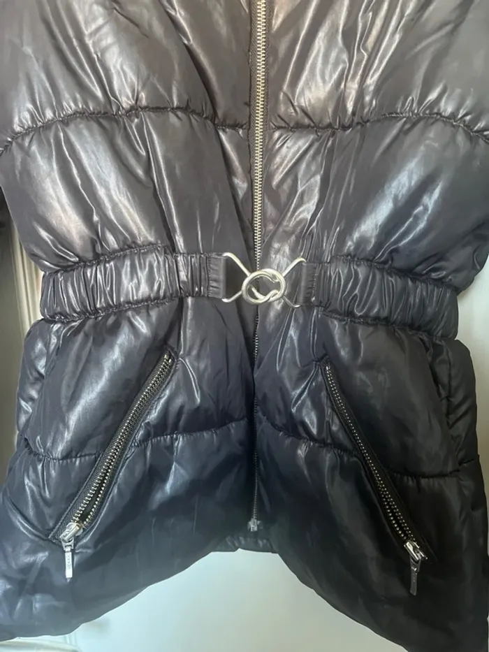 Veste d’hiver habillée H&M taille 34 noire - photo numéro 2