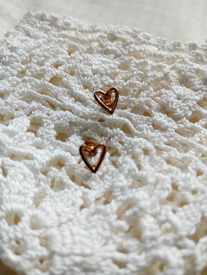 Boucles d'oreilles petit cœur ❤️ - photo numéro 3