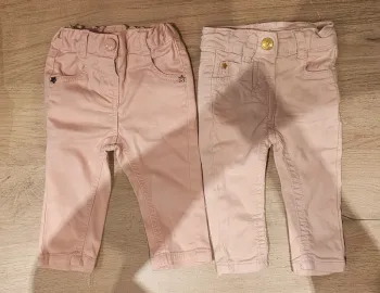 2 Pantalon rose tape a l'œil