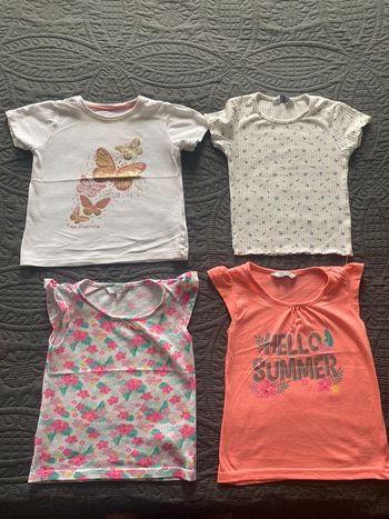 4 t-shirts Primark 🌸 3-4ans