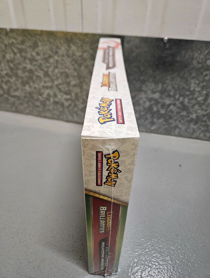 Coffret Pokémon Pouvoirs Premium Ho-Oh, 8 Boosters Légendes Brillantes, NEUF, FR - photo numéro 4
