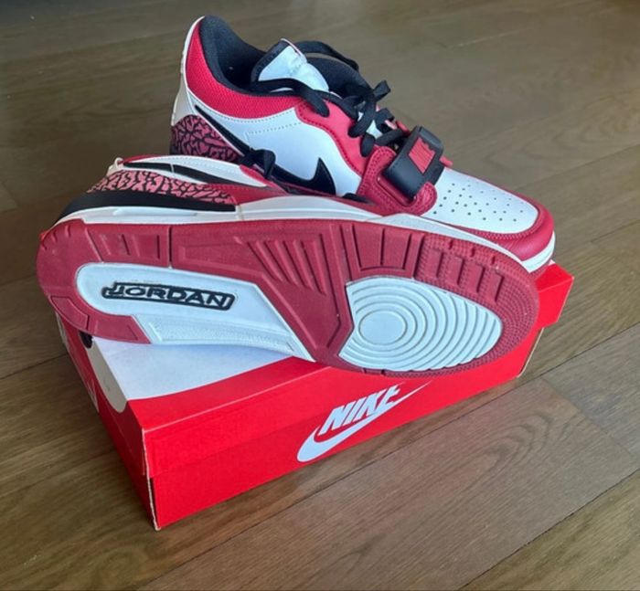 Air Jordan Legacy 312 Low 'Chicago Red' - photo numéro 3