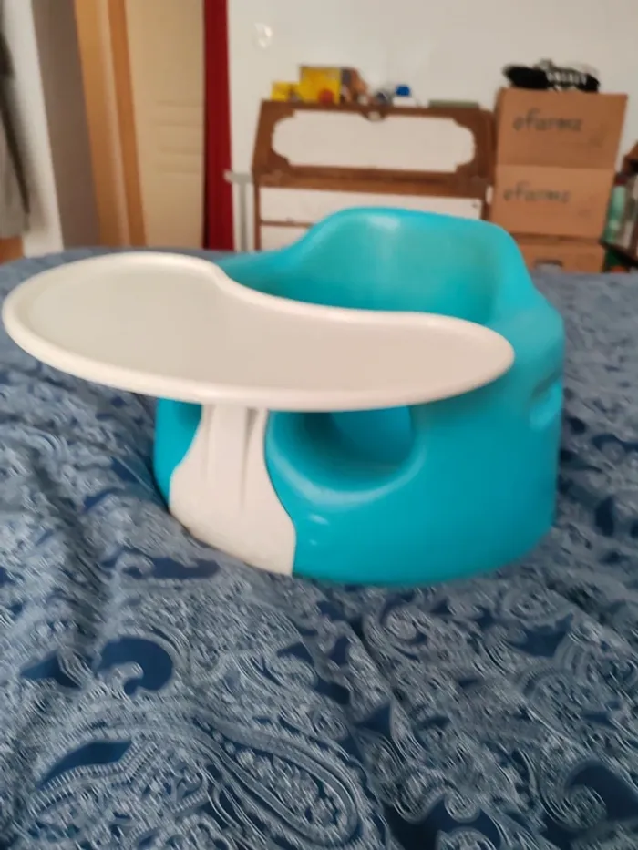 Bumbo turquoise avec tablette amovible - photo numéro 3