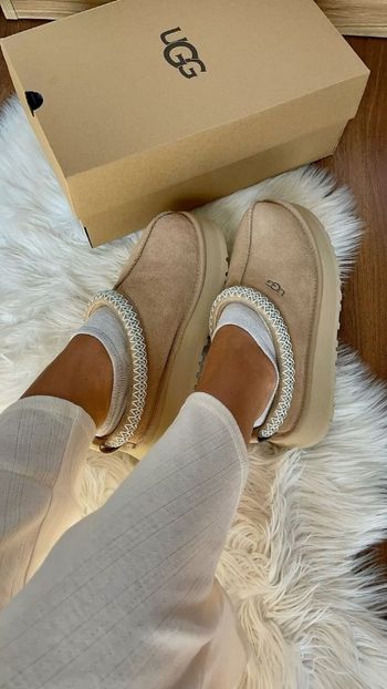 UGG Tazz Slippers sand