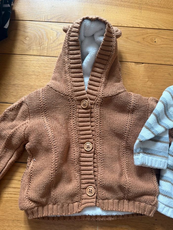 Gilets en très bon état taille 6 mois - photo numéro 3