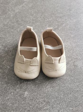 Chaussures ballerines bébé filles 6/9 mois comme neuves