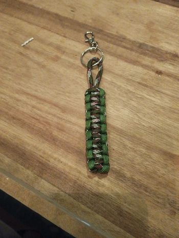 Porte clés en paracorde fait main