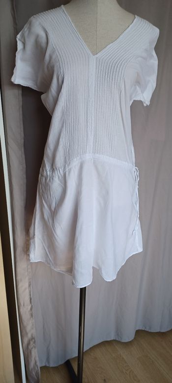 Très jolie robe courte d'été femme T U 