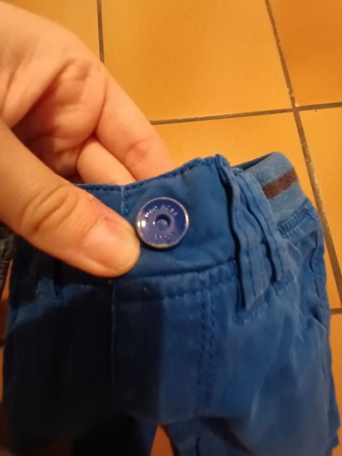 Pantalon hugo boss 6 mois - photo numéro 2