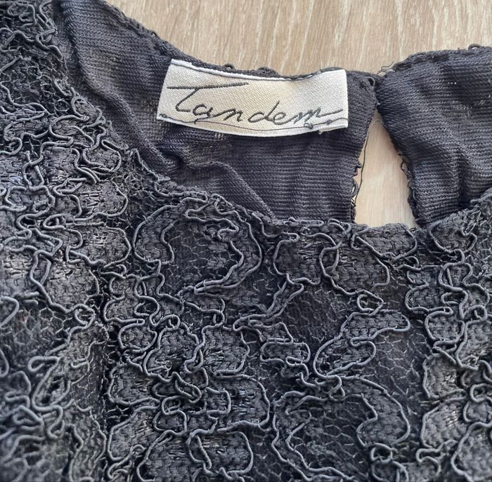 Haut dentelle noir taille XS marque tandem excellent état - photo numéro 3
