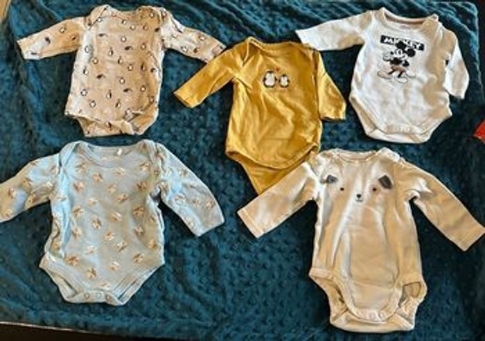 Lots bodies bébé