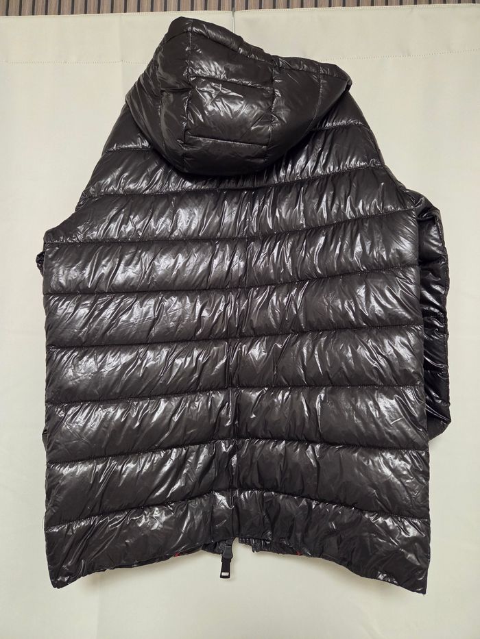 Super doudoune GUESS authentique neuve avec étiquette - photo numéro 8