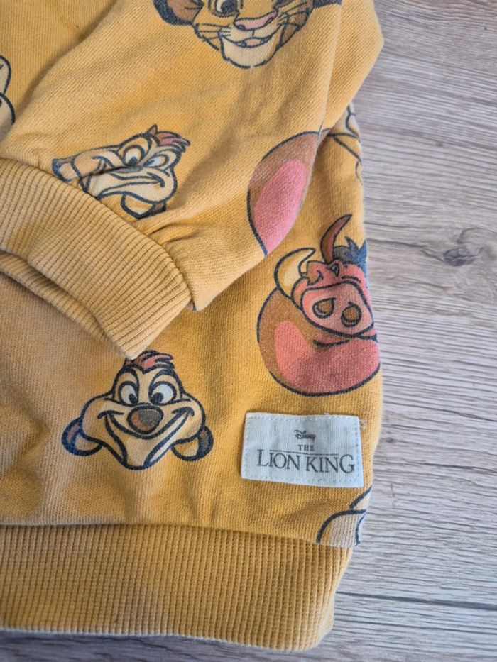 Pull Disney taille 24 mois - photo numéro 2