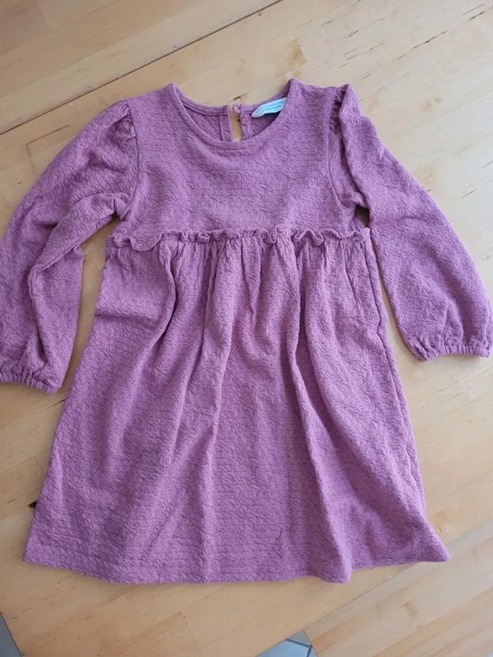 Robe 104 cm