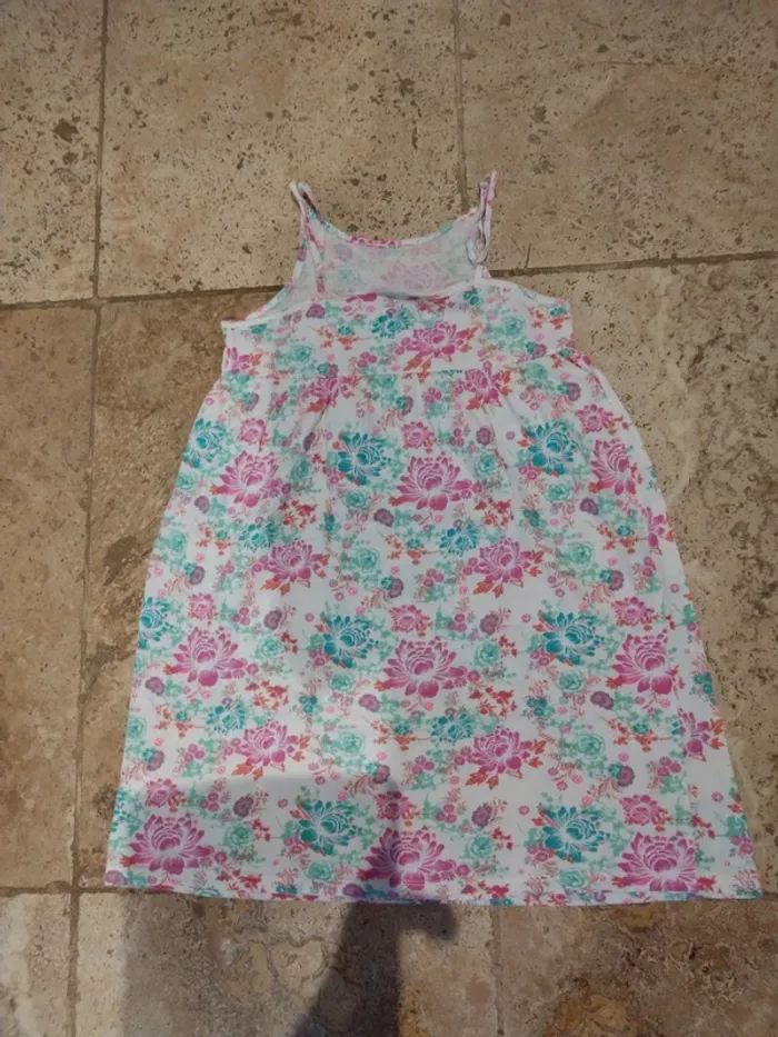 Robe en 12 ans - photo numéro 2
