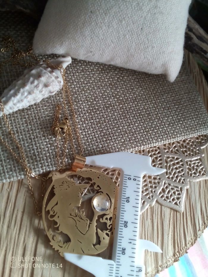 Collier pendentif sorcière avec boule de cristal en pierre de lune naturelle - photo numéro 2
