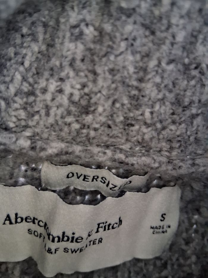 Pull  neuf - photo numéro 2