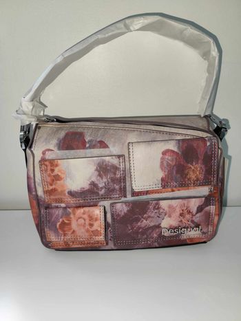 Sac porté épaule ou main Desigual , neuf avec étiquette