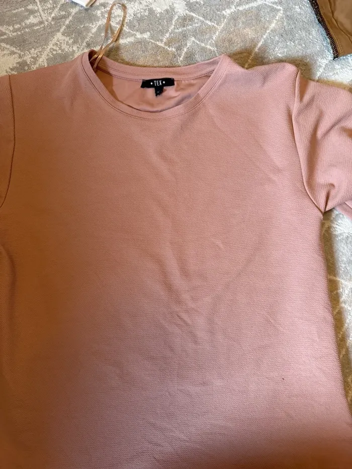 Pull mi-long rose manche courte avec perle - photo numéro 3