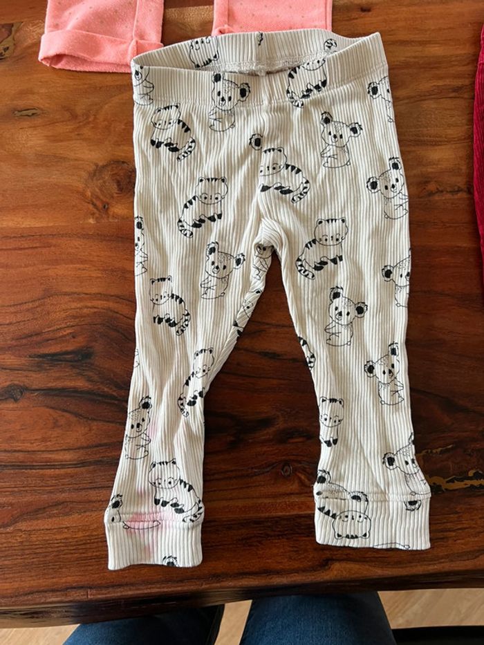 Lot legging/pantalon fille 18 mois - photo numéro 3