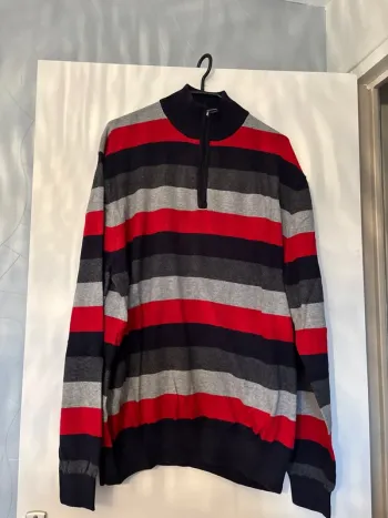 Pull rayé
